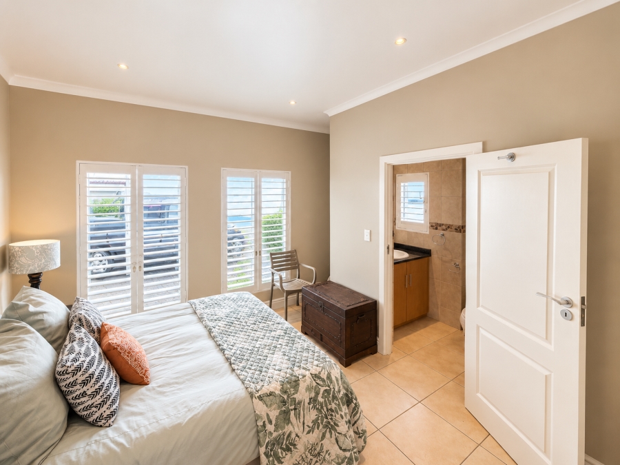 3 Bedroom Property for Sale in Kingswood Golf Estate Western Cape